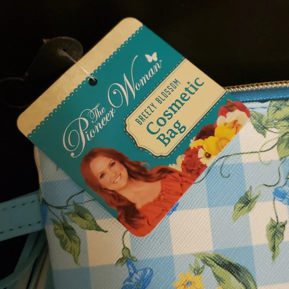 The Pioneer Woman Sweet Rose Cosmetic Bag 8.5" x 7"of - Picture 10 of 10